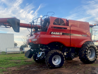 2015 Case IH 8240 Header