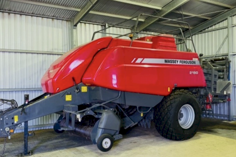 Massey Ferguson 2190 baler