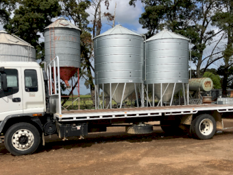 2006 Isuzu FTR900 Tray Truck