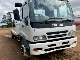 2006 Isuzu FTR900 Tray Truck
