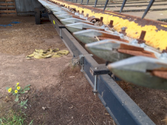 42ft Honey Bee Draper Front