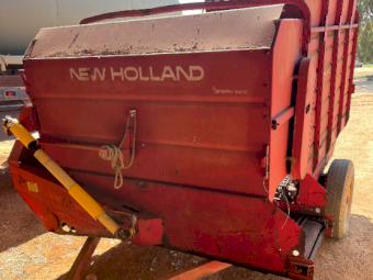 New Holland Crop Carrier 2 Forage Wagon