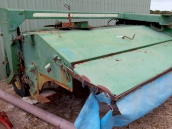 John Deere 920 Mower Conditioner
