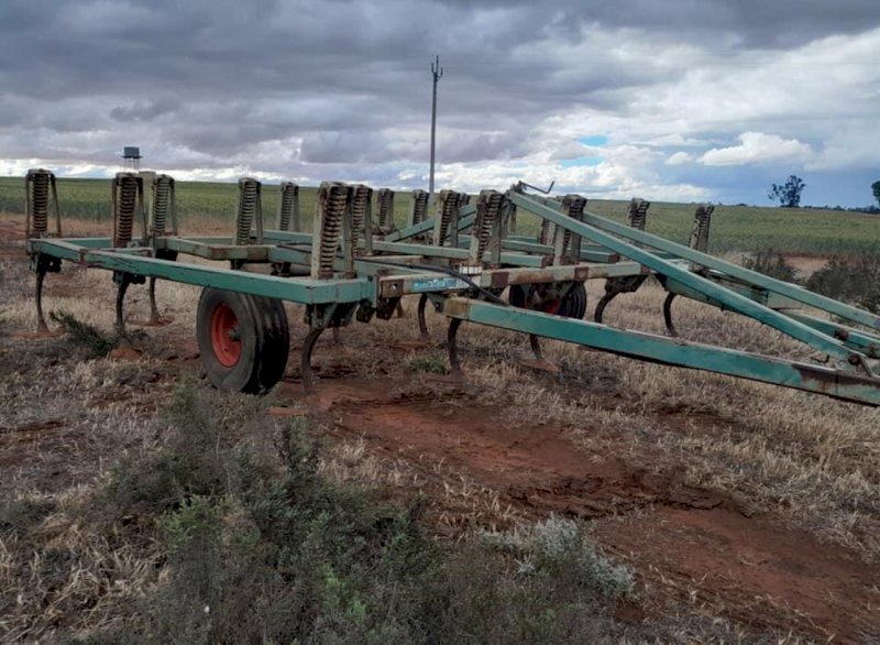 Horwood Bagshaw 25' Greenline Cultivator