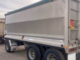 1998 Tefco Super Dog Grain Trailer