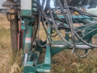 2022 Munro Post Driver Auto Driver 900 Series