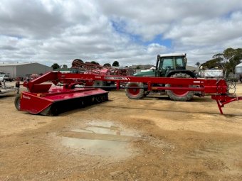 2019 Massey Ferguson 1386 Razorbar 16ft Mower Conditioner