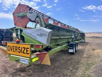 2013 CLAAS Vario 1350 with Leith trailer