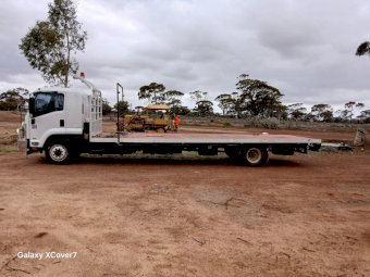2015 Isuzu FSR 850 Tray Top Truck