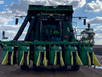2013 John Deere 7760 Cotton Picker