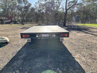 Tri axle Flat top trailer