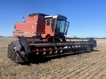 International 1460 Header