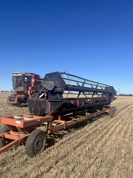 Case 1010 30' Header Front