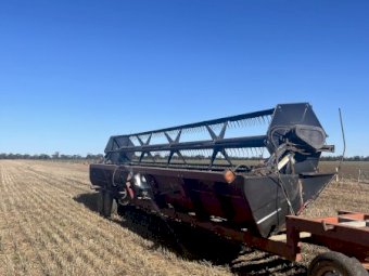 Case 1010 30' Header Front