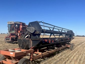 Case 1010 30' Header Front