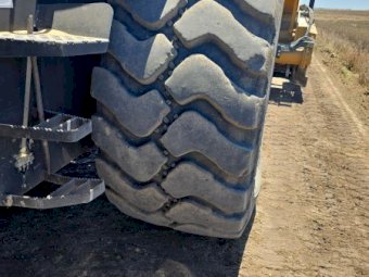 Tyres and Rims  35-65R-33
