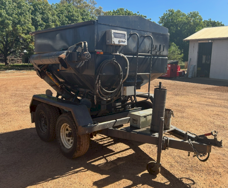 Kelpie Feed Out Cart