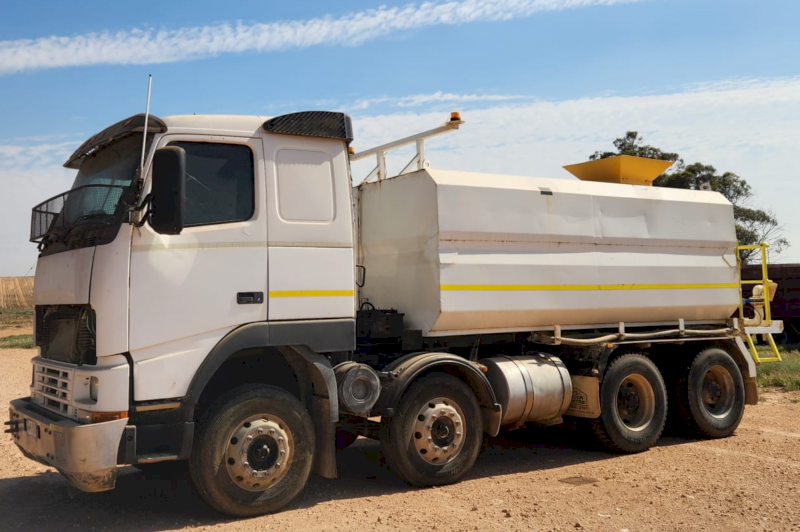 1995 Volvo Water Tanker