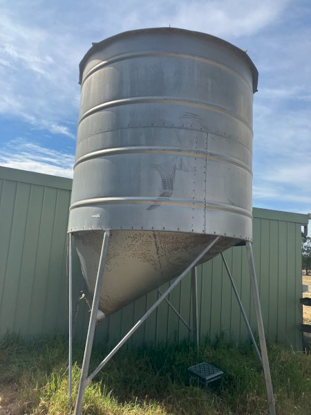 8 tonne Silo