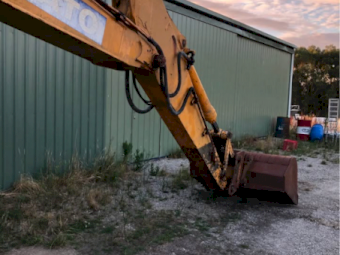 Kato HD-550V11 Excavator With 3 X Buckets (NO GST)