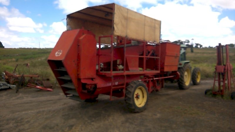 Hilder Mk3 Potato Harvester