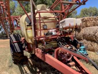 Hardi Commander S 5033 Tow Behind Sprayer