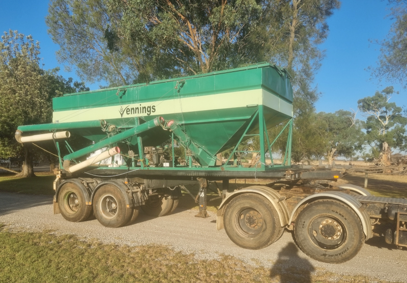 2015 Vennings Grouper on Freighter Skel Trailer