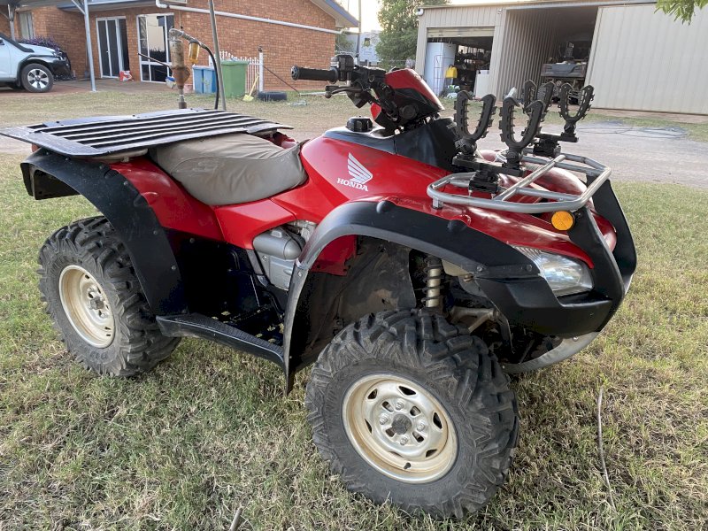 Honda  680 Quad Bike