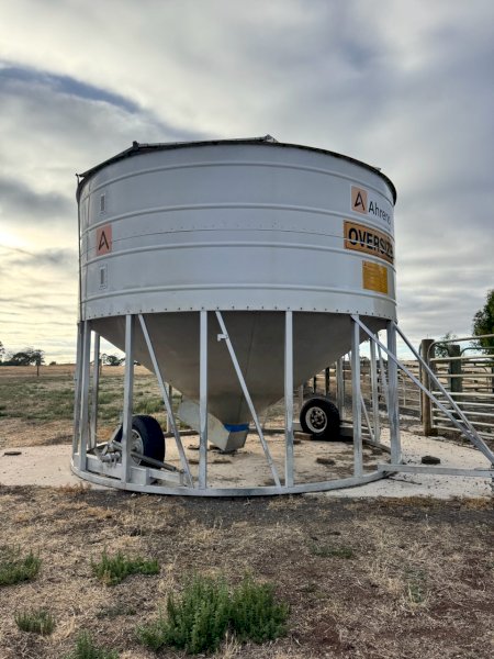 Ahrens 32T Field Bin