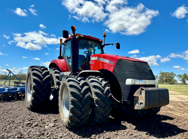2014 Case IH Magnum 340 Tractor