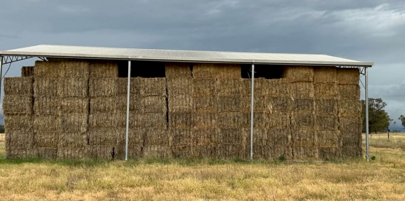 300mt Wheaten Hay 600kg 8x4x3 Bales