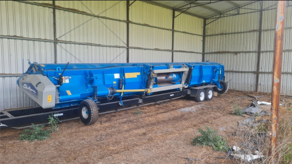 2021 Shelbourne Stripper Front XCV32 & Mercon Engineering Trailer