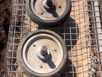21 x Manutec Press Wheels with Shafts