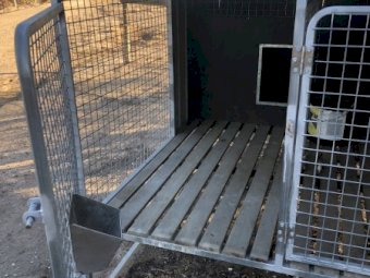 4 Bay Dog Kennel