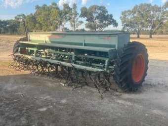 Horwood Bagshaw 26 Run Combine