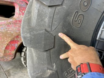 2x 600/70R30 Tyres