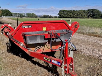 2021 WMI  Elite Hay feedout Trailer