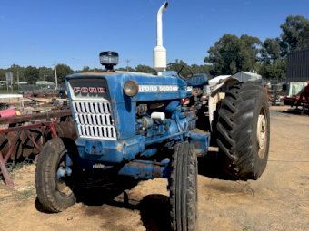 Ford 5000 Tractor