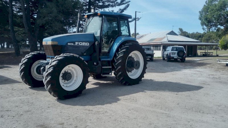 Ford 8970 Tractor