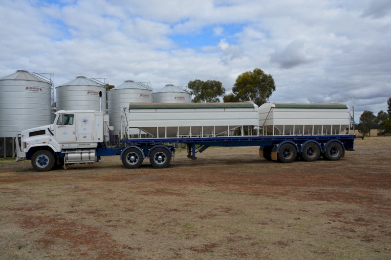 1991 91 Freighter ST3 - Trailer & 2 Bins