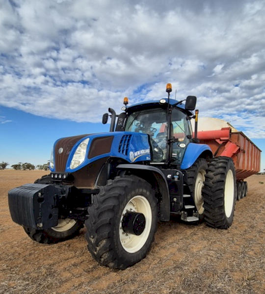 2015 New Holland T8.360 Tractor