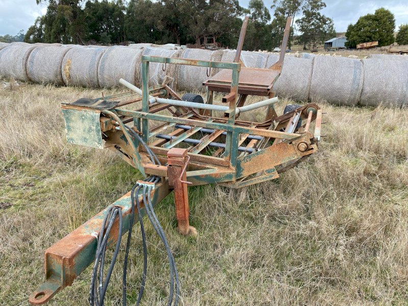 Round Bale Feeder