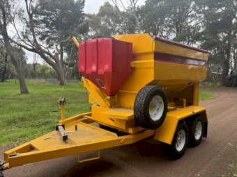2023 Steel Steel 50 Bag Ezy Feeder