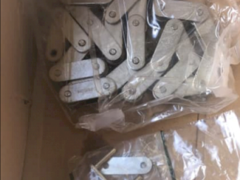 New Set of Feed Chains with Cleats to suit Pearce's Offsider Round Bale Feeder