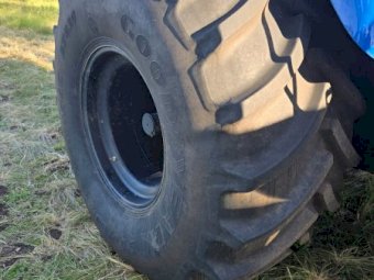 5 Goodyear 900/60-32  Tyres and Rims