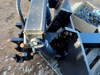 Hodgco Cushion Hitch for Laser Bucket