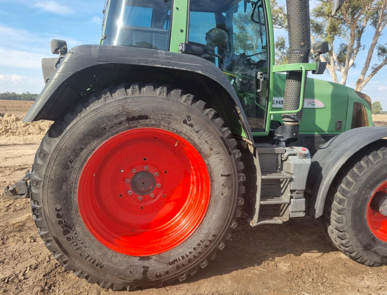 2012 Fendt 411 Vario Tractor