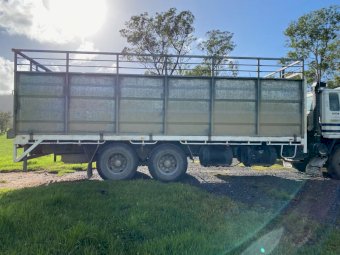 25 ft galvanised stock crate