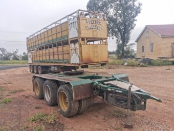 1980 Tri Axle Stock Crate