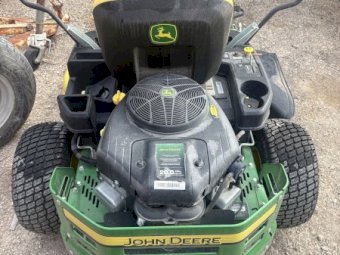 John Deere Z335E 110 Ride on Lawnmower